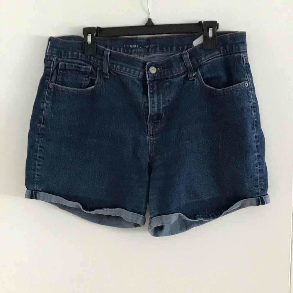 Dark-washed Shorts (Old Navy)